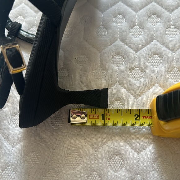 Anne Klein sling back kitten heel size 8 in black - Picture 5 of 5